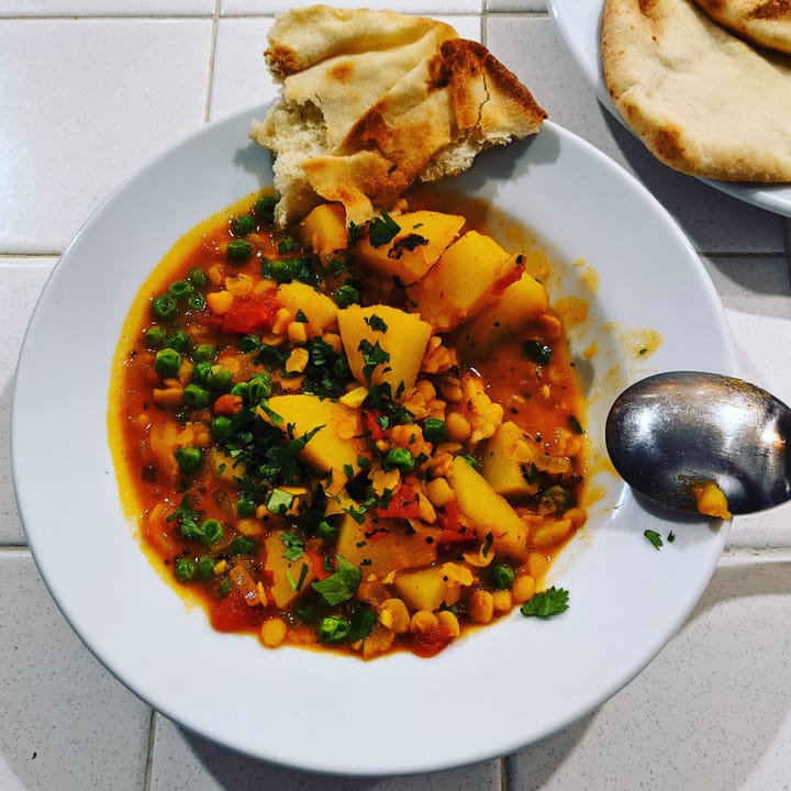 This curry not only looks good, but it is good for you. Served with some naan it's a perfect weeknight meal.